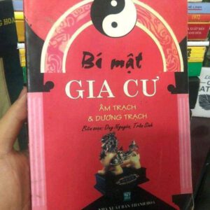 Bí  mật gia cư